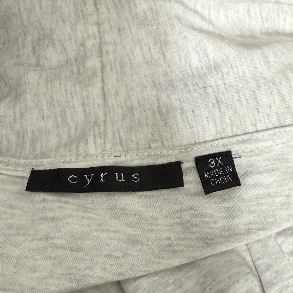 Cyrus Cardigan Sweater Light Heather Grey Pleated Open Front Plus Size 3X - Picture 2 of 11
